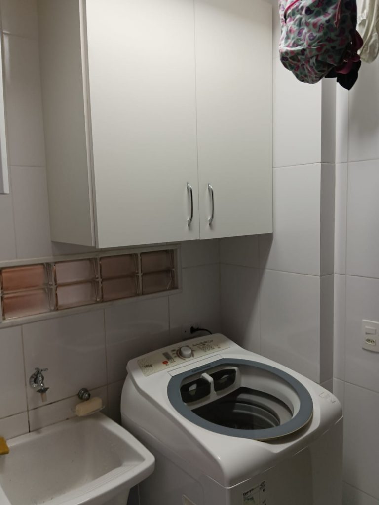 More em ótimo apartamento 2 dormitórios próximo ao estádio do Maracanã.