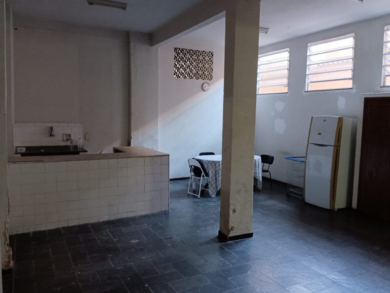 More em ótimo apartamento 2 dormitórios próximo ao estádio do Maracanã.