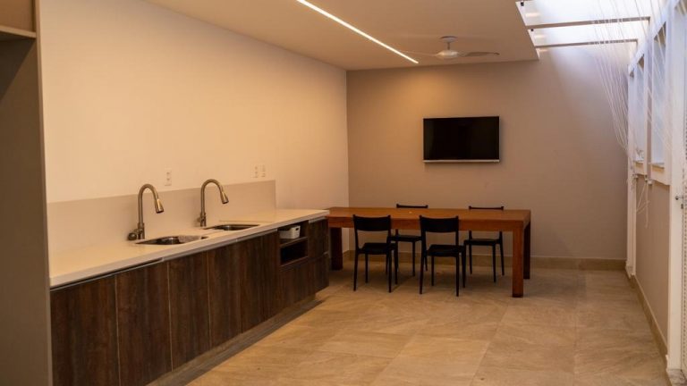 Casa Alto Padrão no Condomínio Santa Lúcia – Barra da Tijuca – Rio de Janeiro – RJ