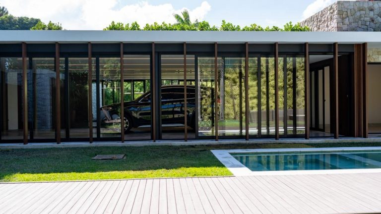 Casa Alto Padrão no Condomínio Santa Lúcia – Barra da Tijuca – Rio de Janeiro – RJ