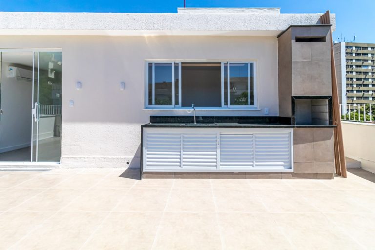 Excelente cobertura no Bairro Peixoto – Copacabana.