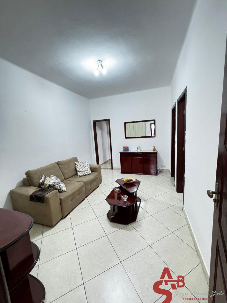 Ótima casa de vila em Campinho.