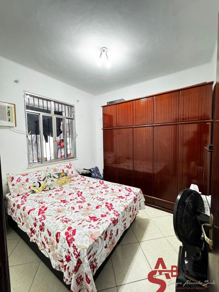 Ótima casa de vila em Campinho.