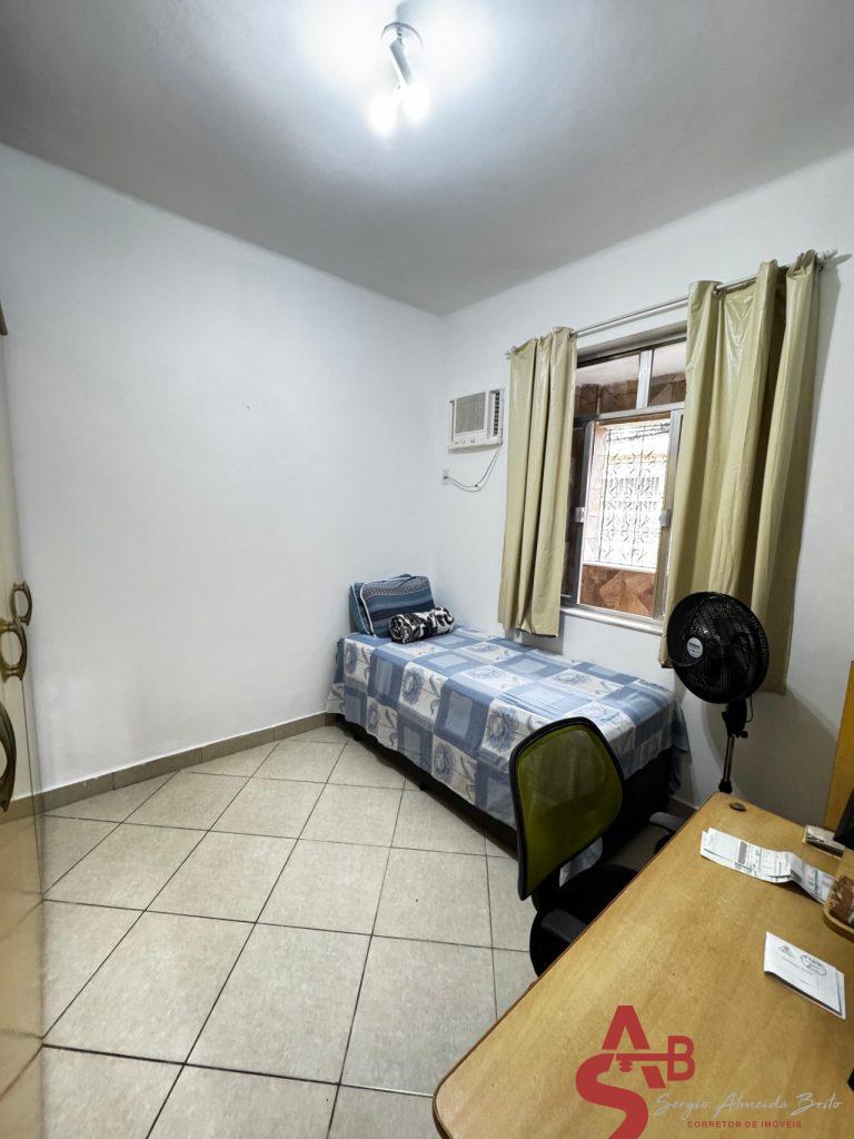 Ótima casa de vila em Campinho.