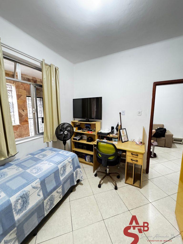 Ótima casa de vila em Campinho.