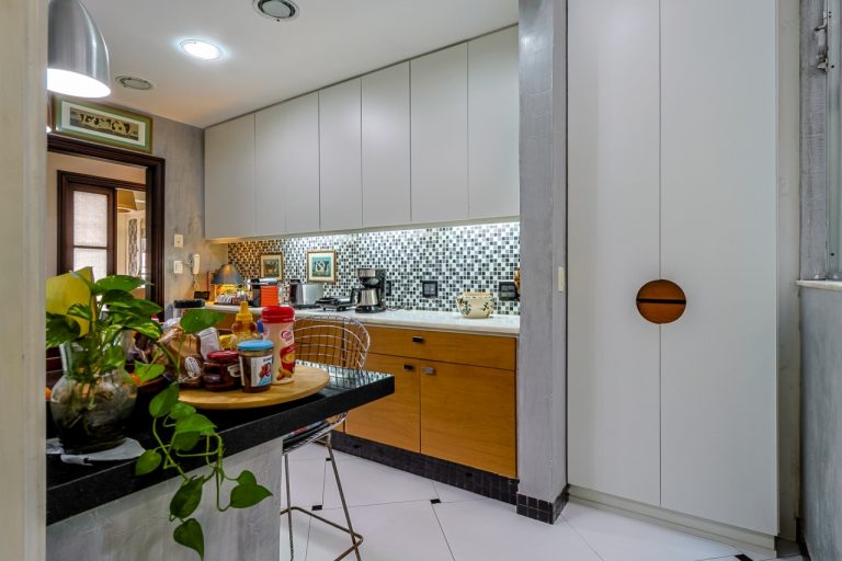 Copacabana – Posto 4 – Frente – 4 Quartos – 1 Vaga Escritura