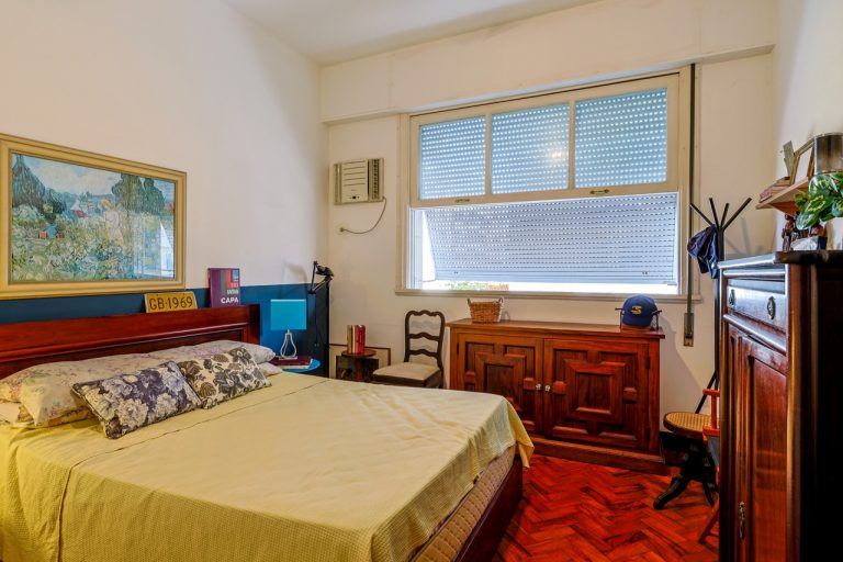 Copacabana – Posto 4 – Frente – 4 Quartos – 1 Vaga Escritura