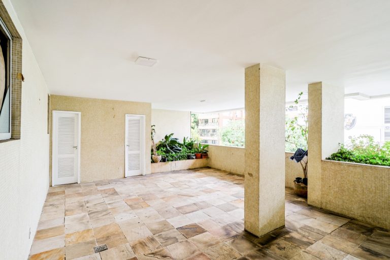 Lagoa – 3 Quartos – 2 Vagas