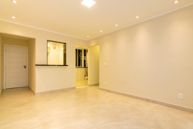 Copacabana – Fundos – 2 Quartos – 75M²