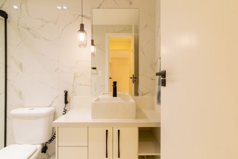 Copacabana – Fundos – 2 Quartos – 75M²