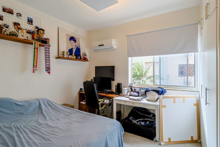 Lagoa – Fonte da Saudade – Fundos – 3 Quartos 1 Vaga