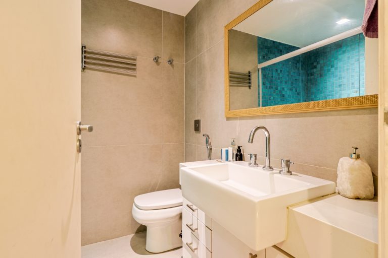 Lagoa – Fonte da Saudade – Fundos – 3 Quartos 1 Vaga