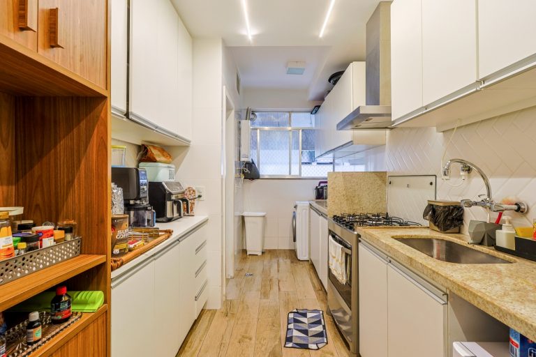 Lagoa – Fonte da Saudade – Fundos – 3 Quartos 1 Vaga