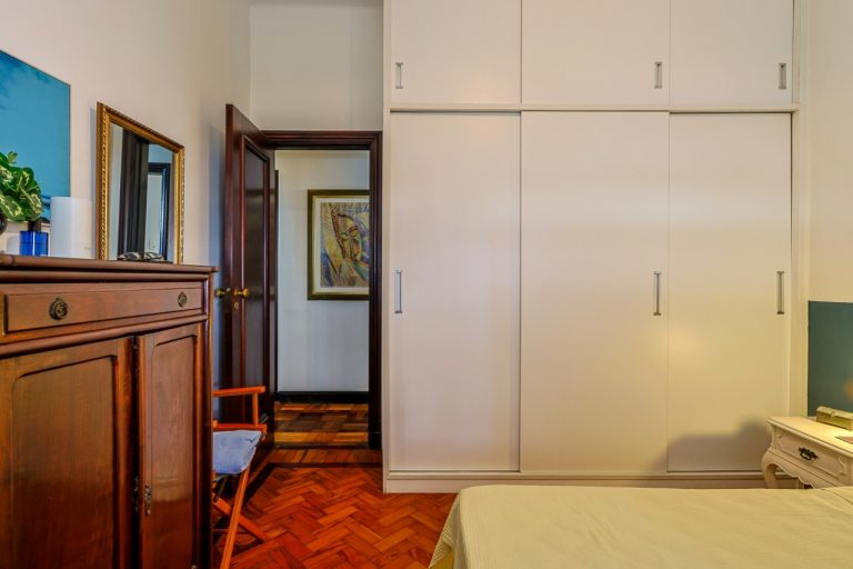 Copacabana – Posto 4 – Frente – 4 Quartos – 1 Vaga Escritura