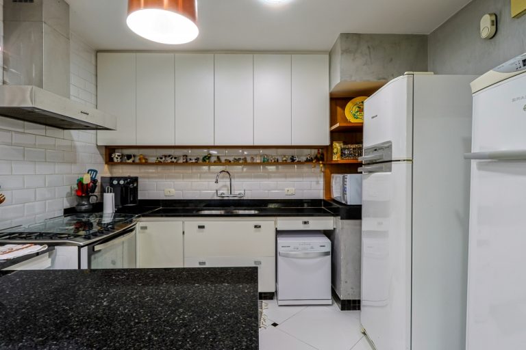 Copacabana – Posto 4 – Frente – 4 Quartos – 1 Vaga Escritura