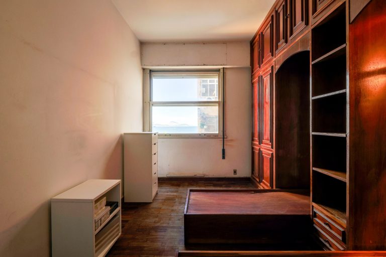 Leblon – Frente – 187M² – 4 Quartos 1 Suíte, 3 Banheiros, 2 Vagas escritura