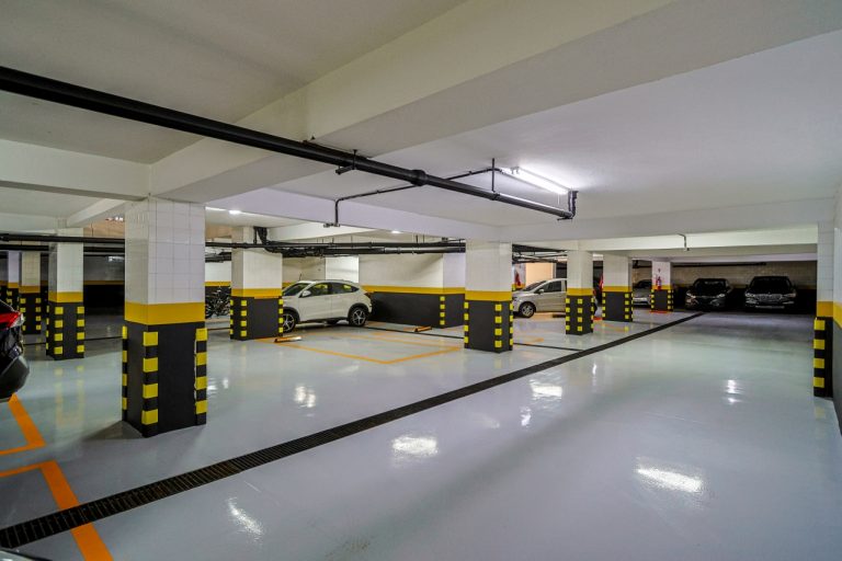 Leblon – Frente – 187M² – 4 Quartos 1 Suíte, 3 Banheiros, 2 Vagas escritura