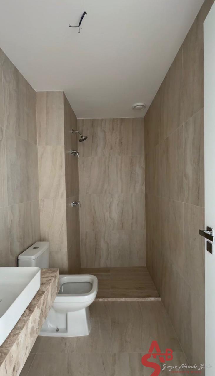 Barra da Tijuca – 2 Quartos (2 suítes) 1 vaga