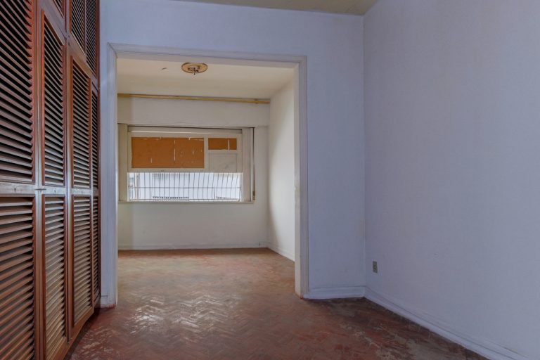 Copacabana – Av. Atlântica – Frente – 3 quartos 1 Suíte – 1 Vaga