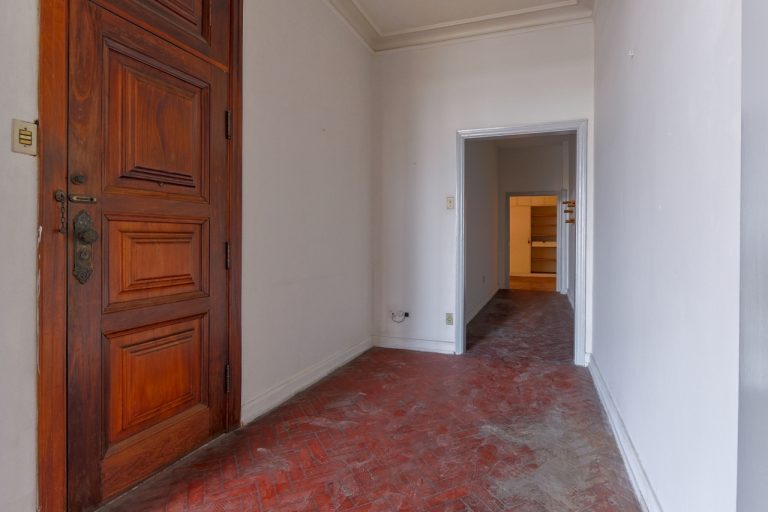 Copacabana – Av. Atlântica – Frente – 3 quartos 1 Suíte – 1 Vaga