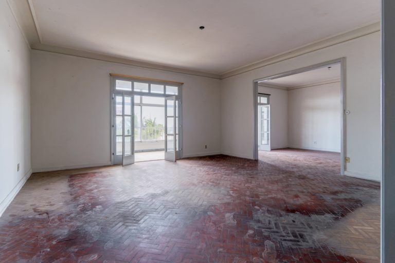 Copacabana – Av. Atlântica – Frente – 3 quartos 1 Suíte – 1 Vaga