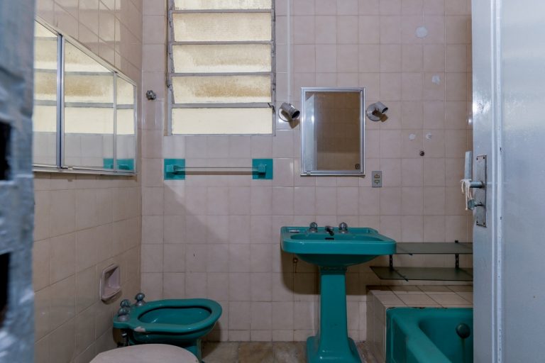 Copacabana – Av. Atlântica – Frente – 3 quartos 1 Suíte – 1 Vaga