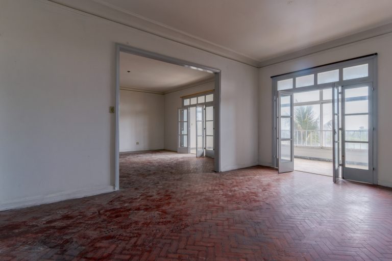 Copacabana – Av. Atlântica – Frente – 3 quartos 1 Suíte – 1 Vaga