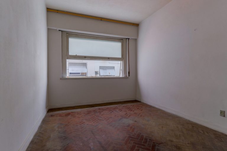 Copacabana – Av. Atlântica – Frente – 3 quartos 1 Suíte – 1 Vaga