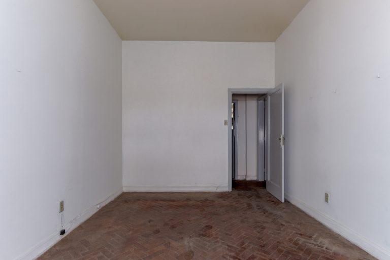 Copacabana – Av. Atlântica – Frente – 3 quartos 1 Suíte – 1 Vaga