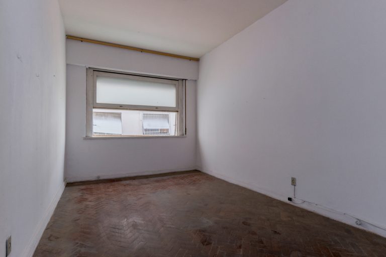 Copacabana – Av. Atlântica – Frente – 3 quartos 1 Suíte – 1 Vaga