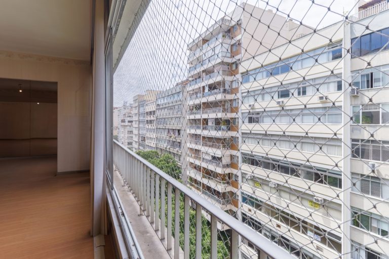 Copanema – Frente – 3 Quartos 1 Suíte – 2 Vagas Escritura – 220m²