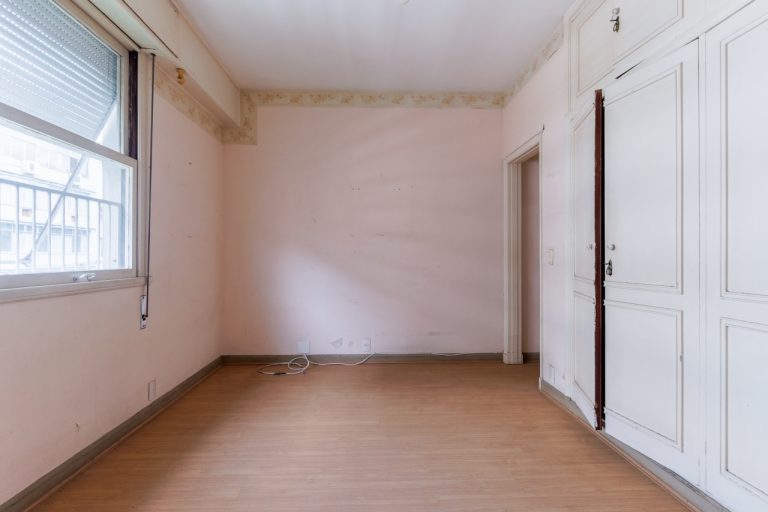 Copanema – Frente – 3 Quartos 1 Suíte – 2 Vagas Escritura – 220m²