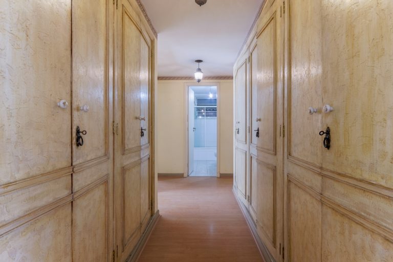 Copanema – Frente – 3 Quartos 1 Suíte – 2 Vagas Escritura – 220m²