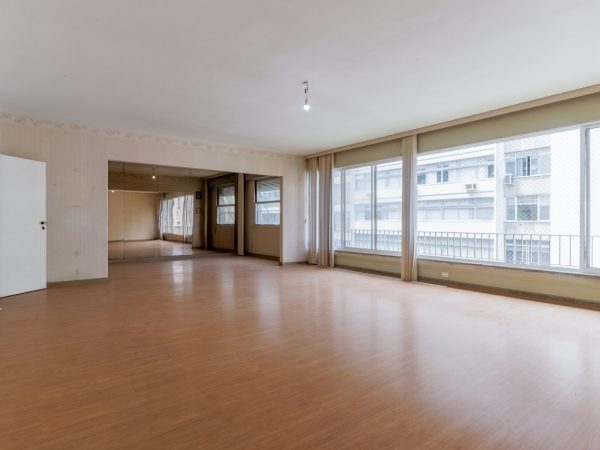 Copanema – Frente – 3 Quartos 1 Suíte – 2 Vagas Escritura – 220m²