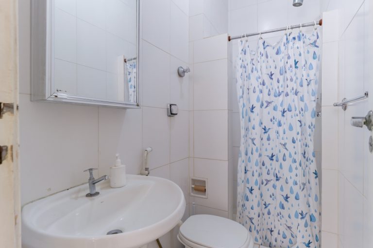 Copanema – Frente – 3 Quartos 1 Suíte – 2 Vagas Escritura – 220m²