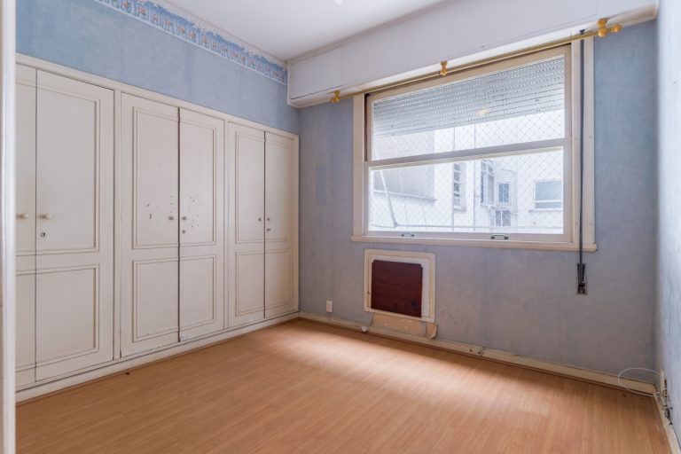 Copanema – Frente – 3 Quartos 1 Suíte – 2 Vagas Escritura – 220m²