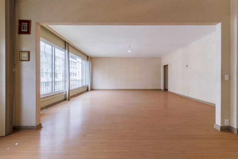 Copanema – Frente – 3 Quartos 1 Suíte – 2 Vagas Escritura – 220m²