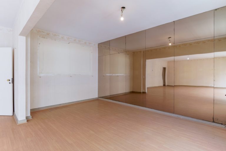 Copanema – Frente – 3 Quartos 1 Suíte – 2 Vagas Escritura – 220m²