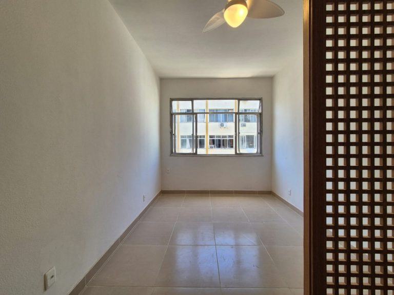 Centro – Studio reformado  Andar Alto