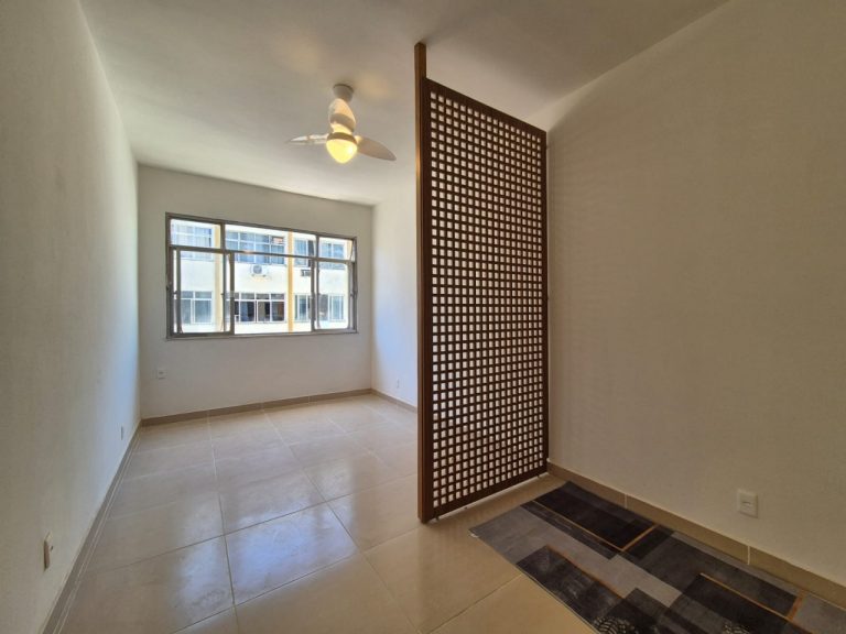 Centro – Studio reformado  Andar Alto