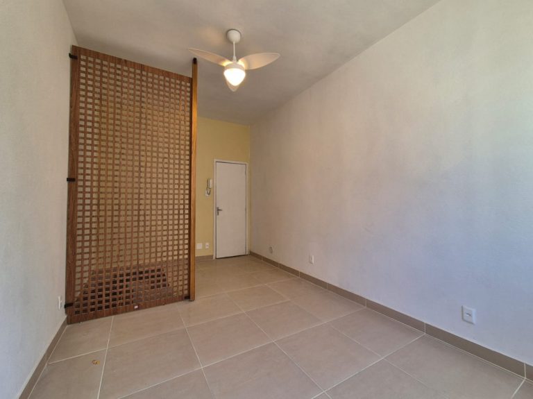 Centro – Studio reformado  Andar Alto
