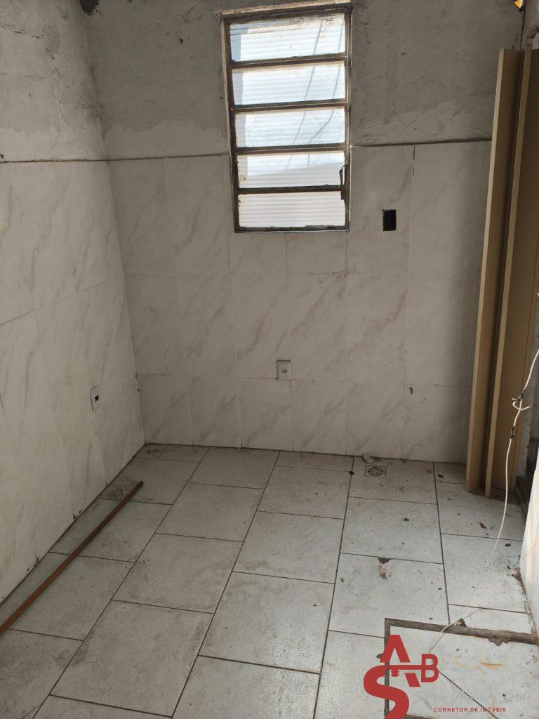 Lojas – 2 Lojas com terreno para construção
