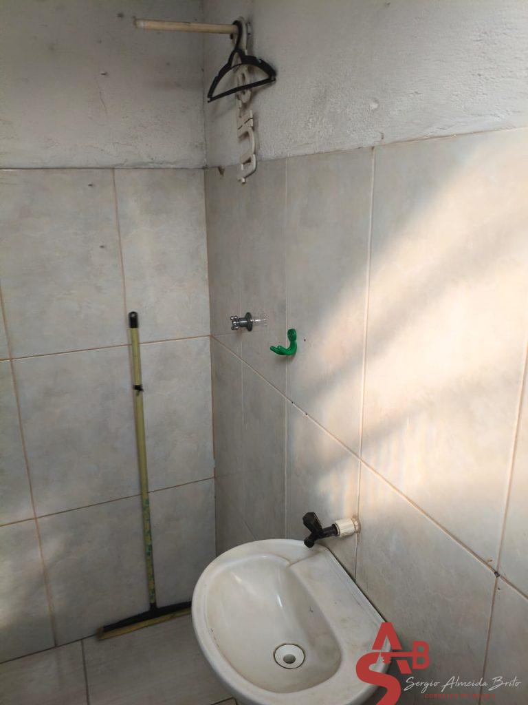 Lojas – 2 Lojas com terreno para construção