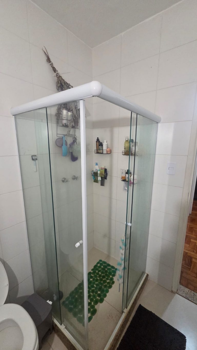 COPACABANA – FRENTE – 2 QUARTOS C/DEPENDÊNCIA