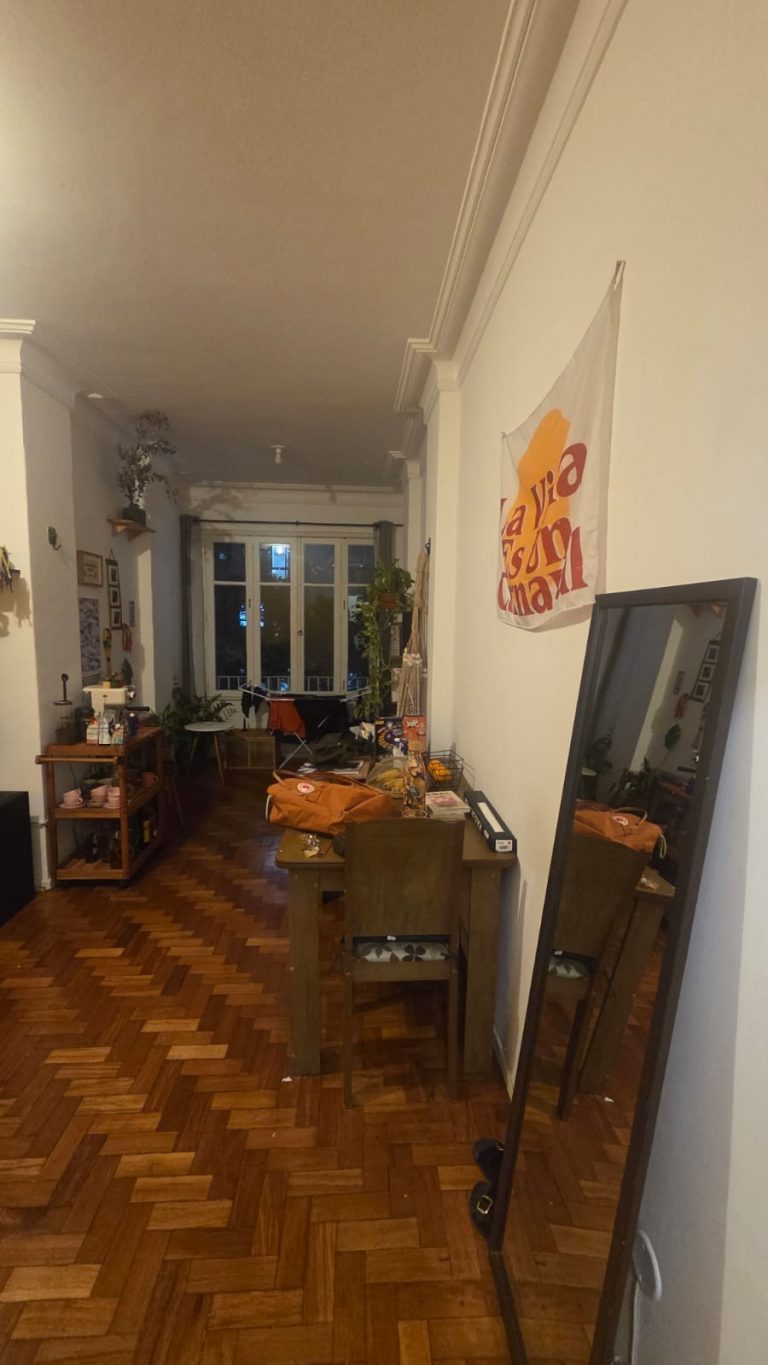 COPACABANA – FRENTE – 2 QUARTOS C/DEPENDÊNCIA
