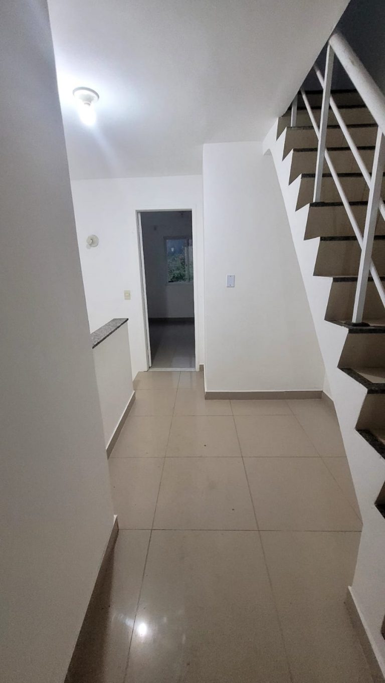 RECREIO – Casa – 3 Quartos 1 suíte – Vaga para 2 carros