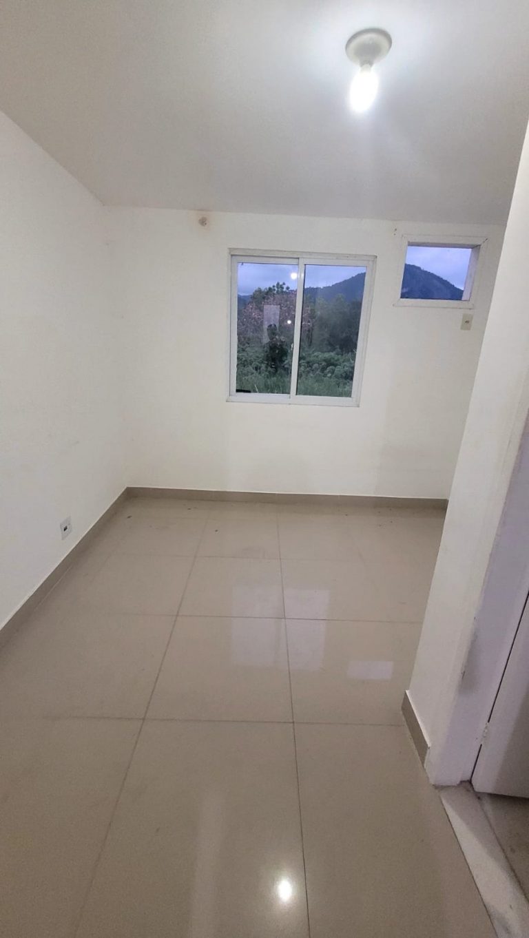 RECREIO – Casa – 3 Quartos 1 suíte – Vaga para 2 carros