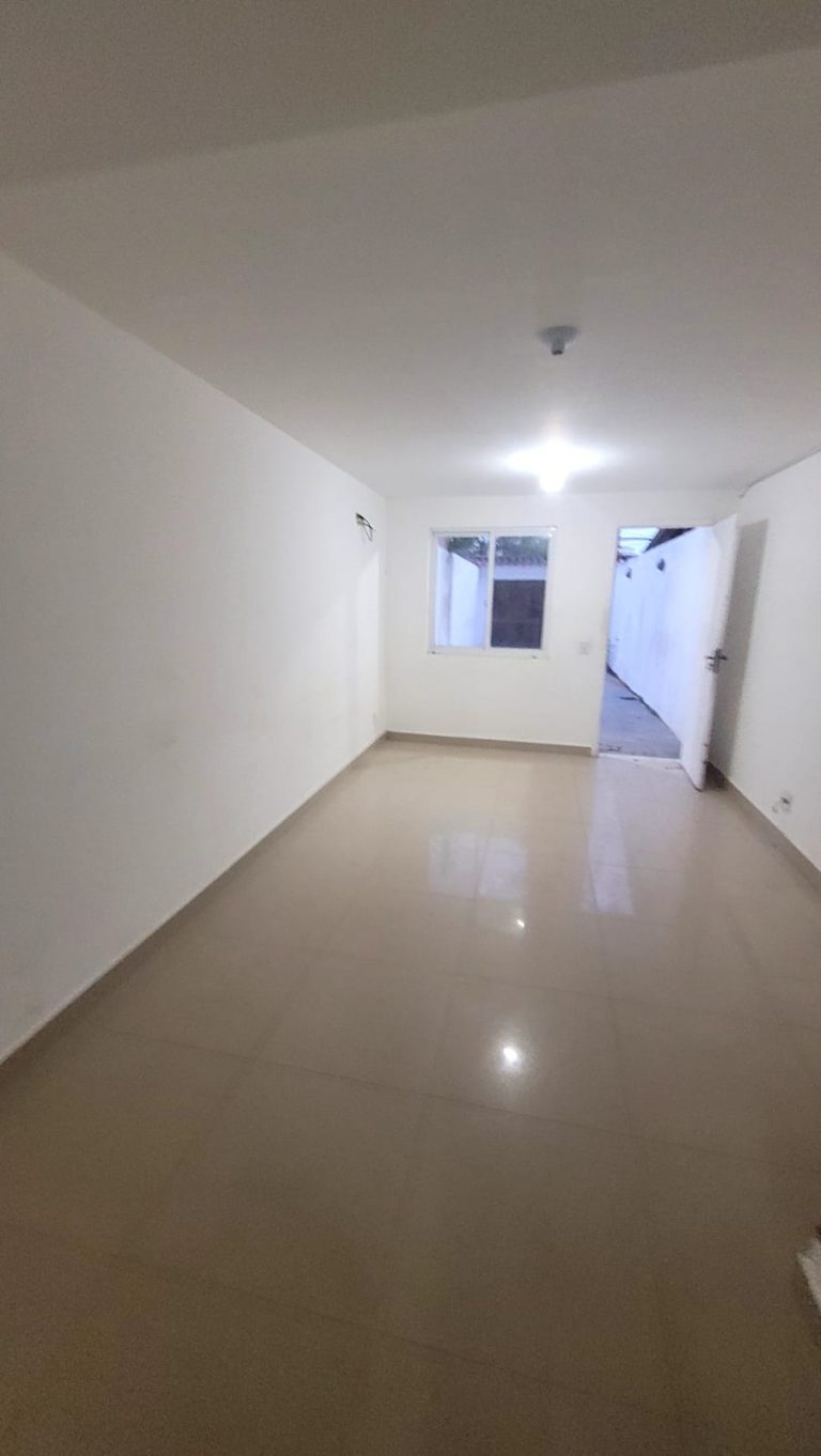 RECREIO – Casa – 3 Quartos 1 suíte – Vaga para 2 carros