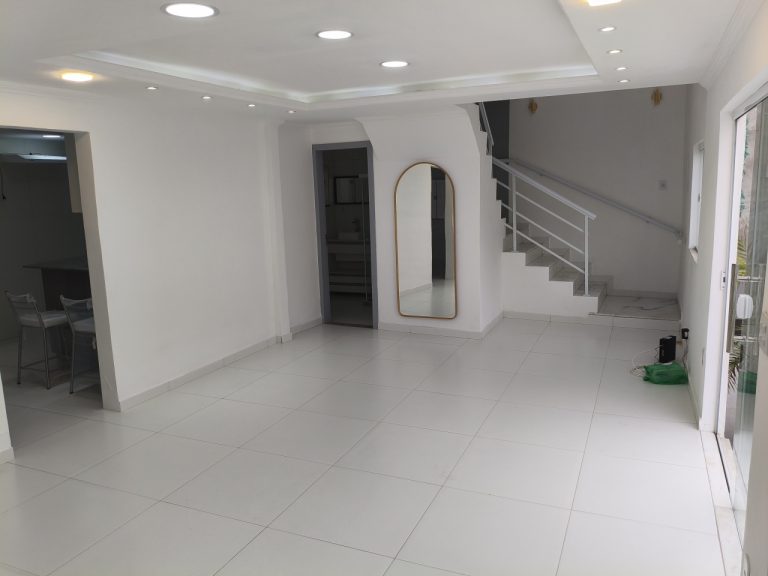 Casa – 3 Quartos 1 Suíte- 2 Vagas Coberta – Campo Grande