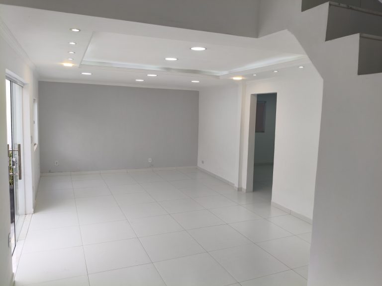 Casa – 3 Quartos 1 Suíte- 2 Vagas Coberta – Campo Grande